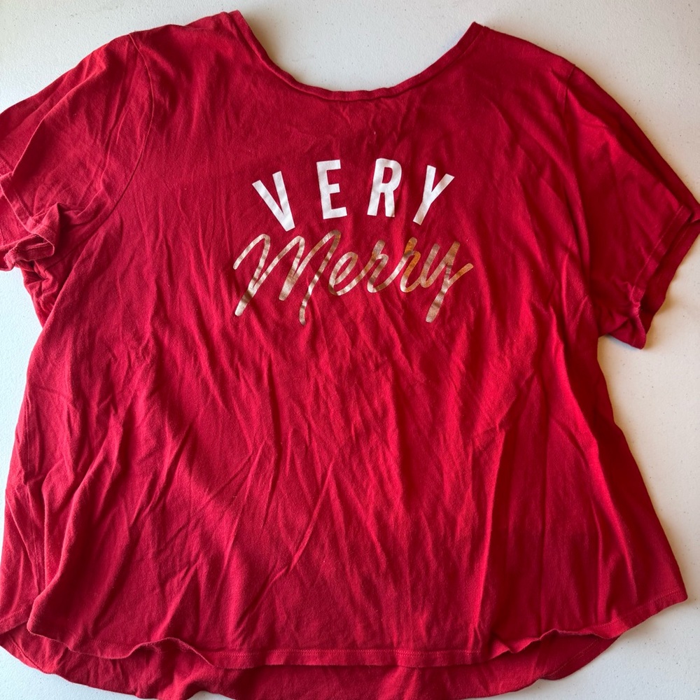 Old Navy Holiday T-Shirt | XXL